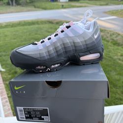 Air Max 95 “pink Foam” (Womans 11/mens 9.5)