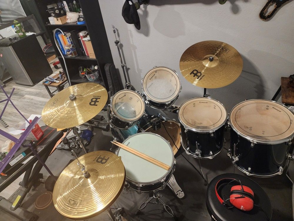 Drum Set W/ Double Bass Pedal
