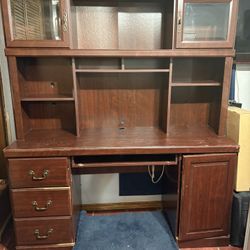 DESK FOR SALE!