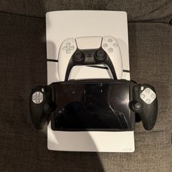 PS5 Digital (1 TB )  With PS Portal