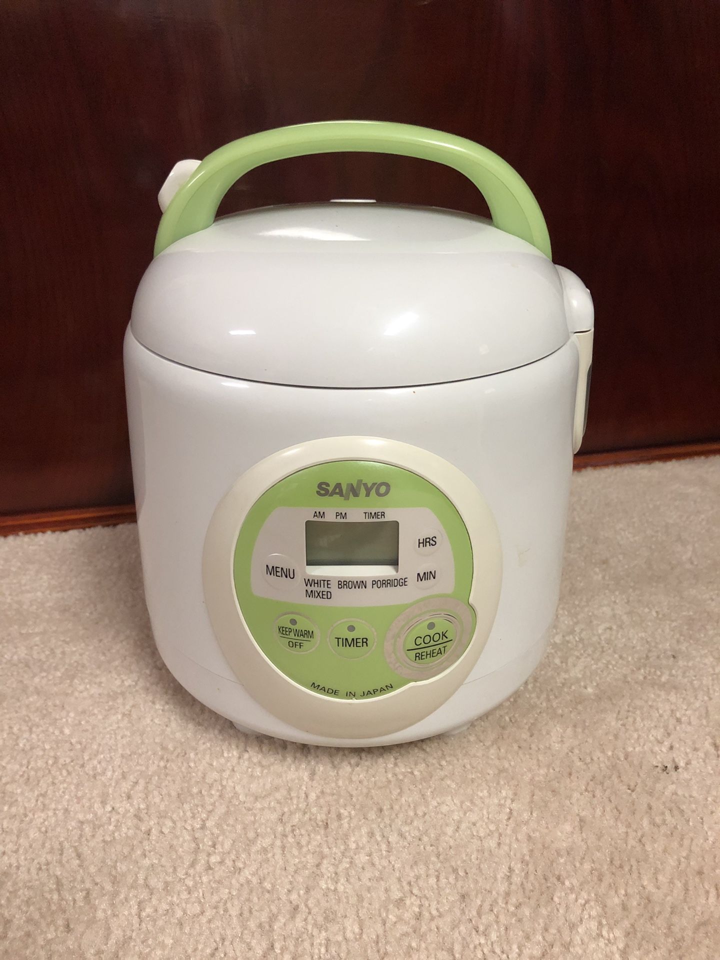 Sanyo 4 cup rice cooker