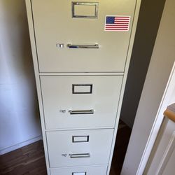 4 Drawer File Cabinet With Lock