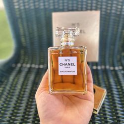 Chanel N*5 Paris