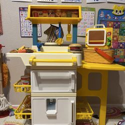 Fisher Price Vintage Kitchen. 