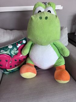 Giant Yoshi Plush! From Carnival Game! Over 3 Feet Tall!