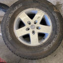 Jeep 5th Wheel Never Used