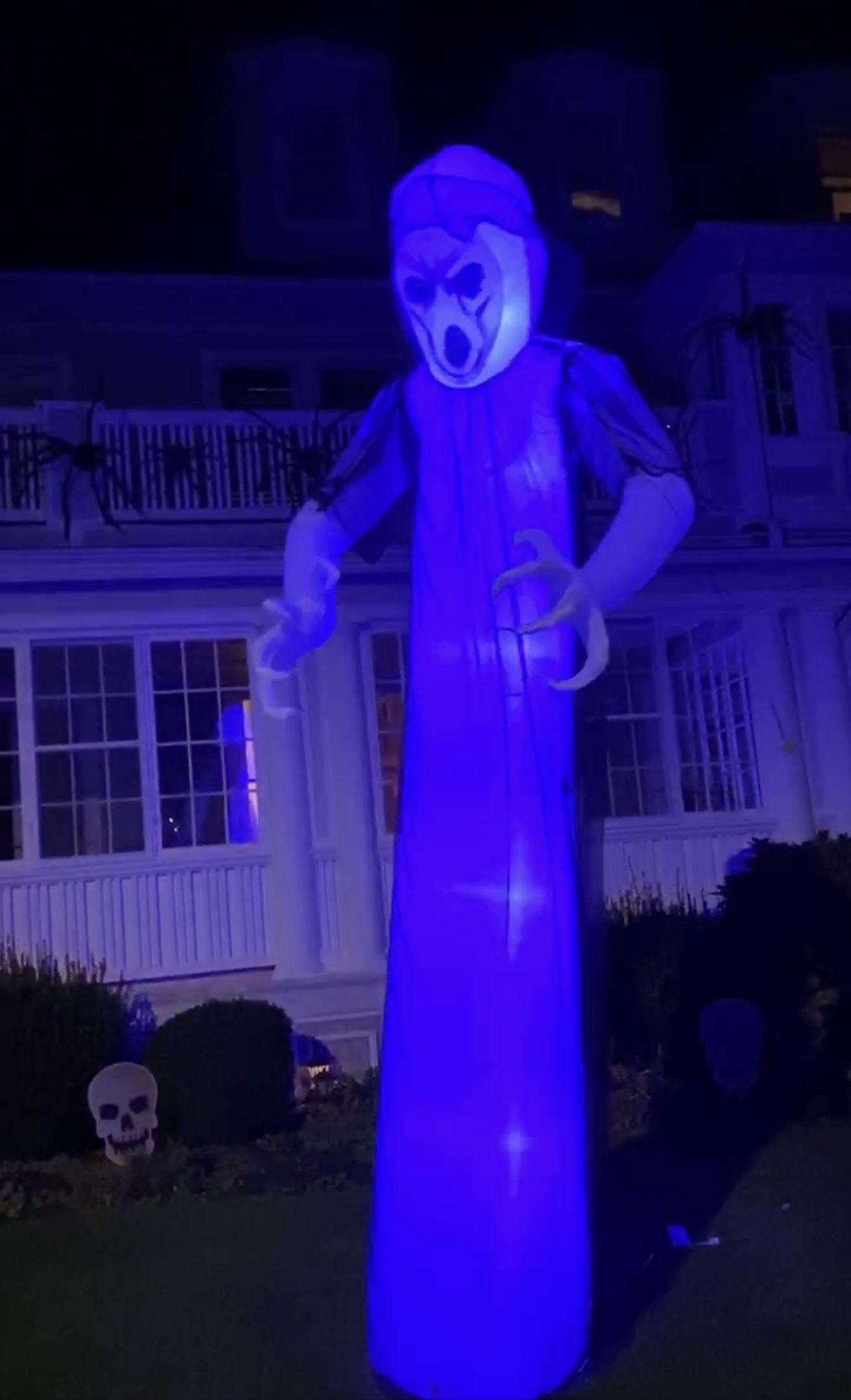 Airblown Lightshow Short Circuit Frightening Ghost Inflatable with Overlay Giant