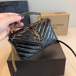 Classic leather crossbody bag for ladies