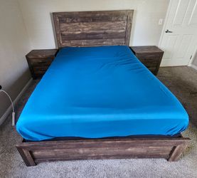 Queen bed