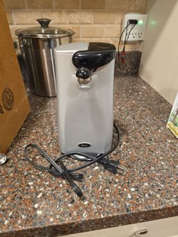Oster electric can opener