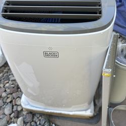 Black & Decker Portable A/C