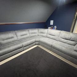 Recliner sofa