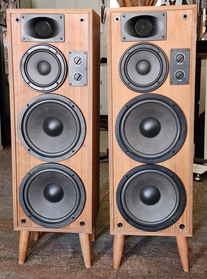 Pair of vintage Realistic Optimus T-200 3-way speakers with covers Radio Shack.