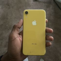📱iPhone XR - Unlocked (Yellow), Works Perfect!