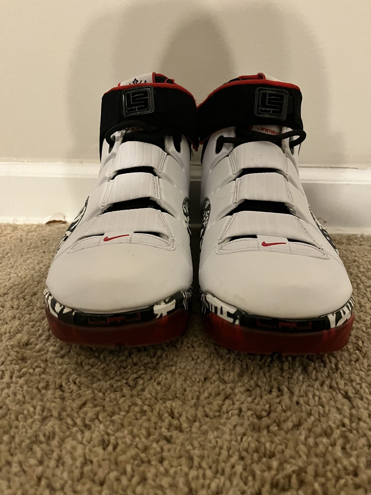 Nike Zoom Lebron Graffiti