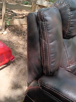 Cheers Italian leather furniture