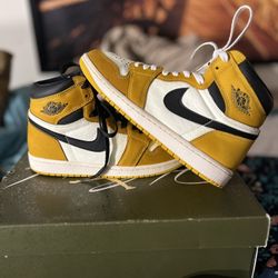 Nike Air Jordan 1 Retro High OG "Yellow Ochre"