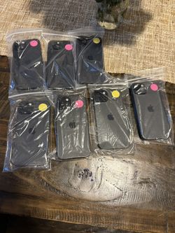 (7) iPhone 15 Factory Unlocked Excellent Condition!!