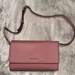 MICHAEL KORS CROSS BODY