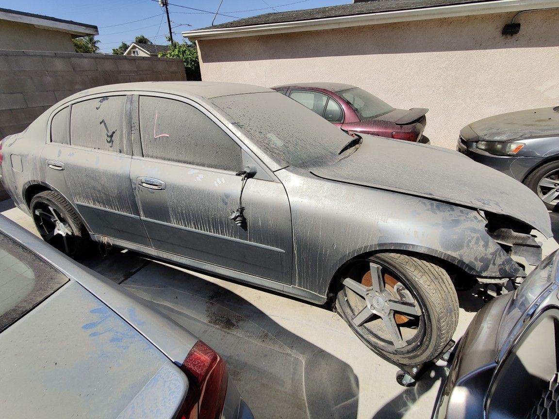 2006 Infinity G35 (for parts)