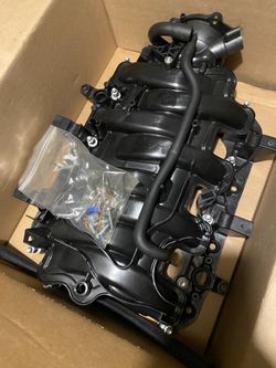 Dorman OE Intake Manifold Set
