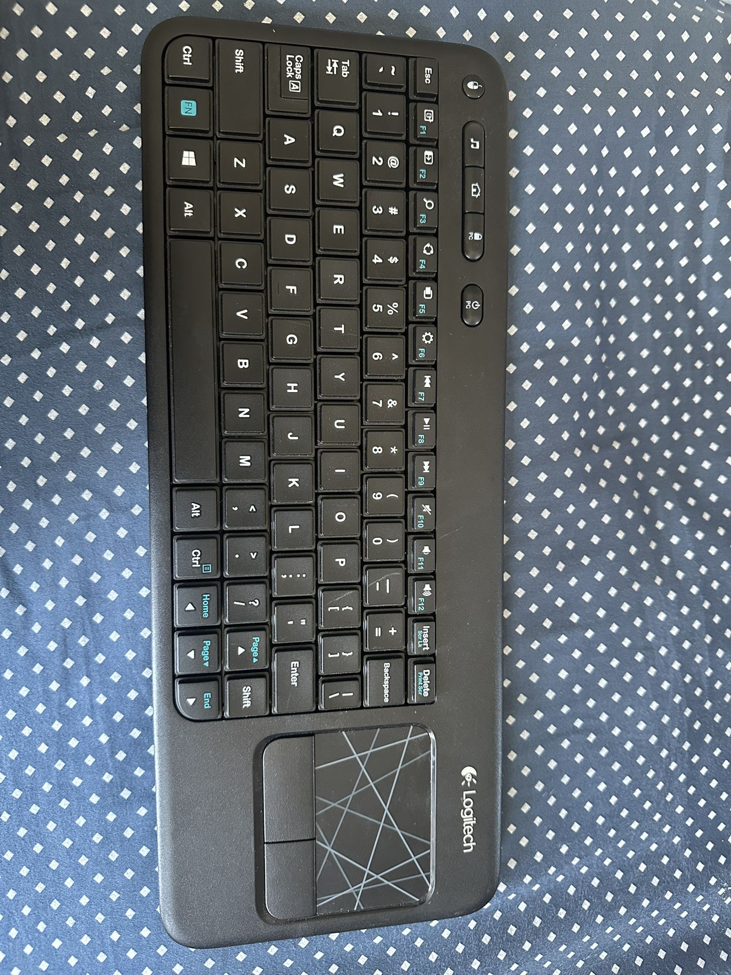 Logitech Wireless Touch Keyboard K400