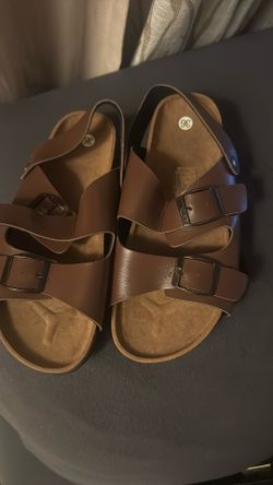 New Boy Sandals Size 4