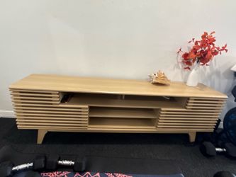 Warfare entertainment center like new 71