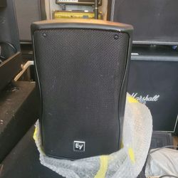 Electro Voice ZXA1 800 Watt Pair