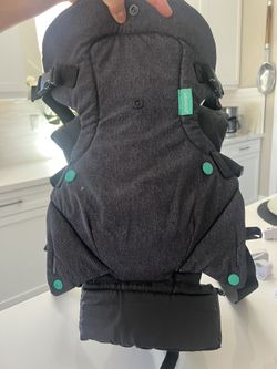 Baby Carrier And Diaperbag 