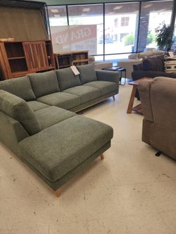 Albina Eucalyptus Sectional