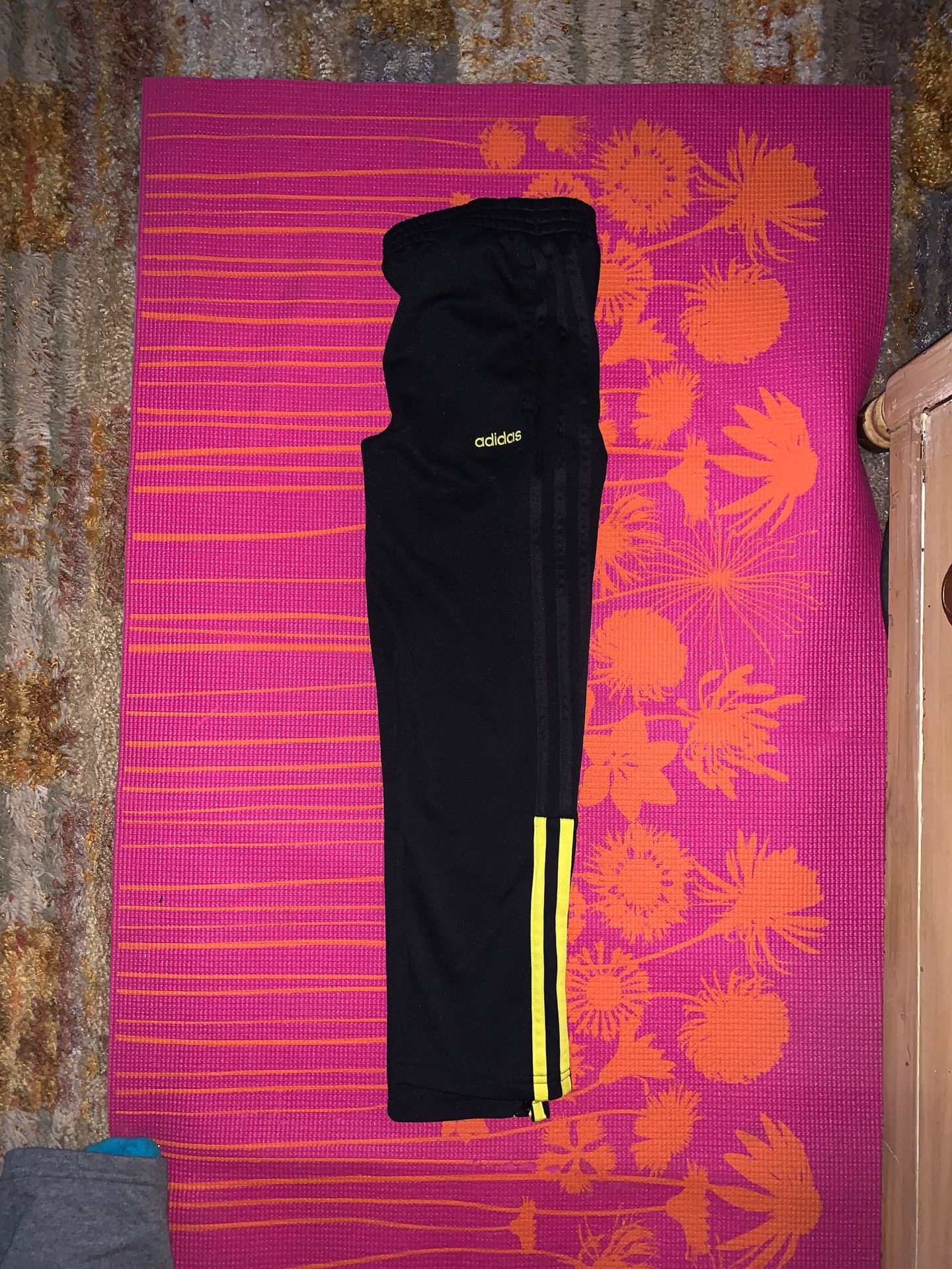 Adidas size seven brand new joggers!