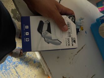 PS5 controller charger