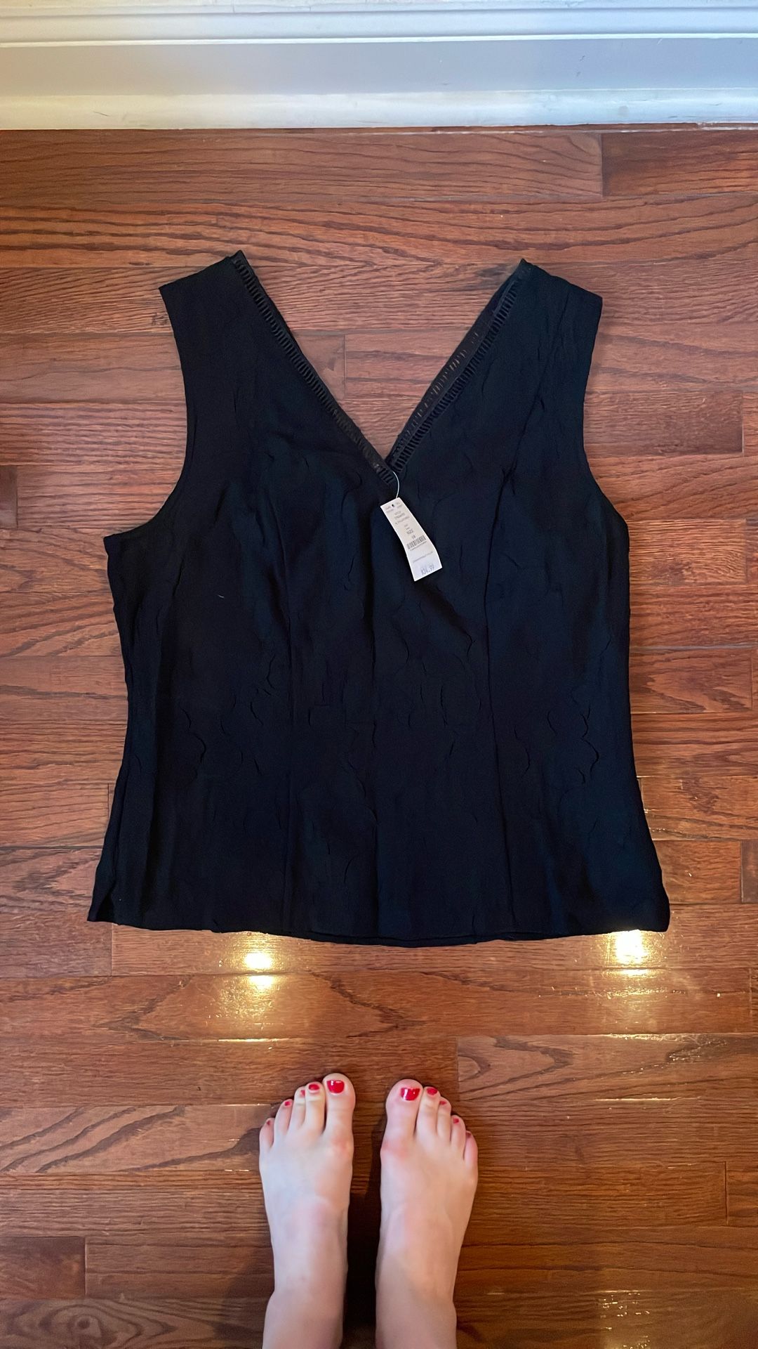 White House Black market Top- New