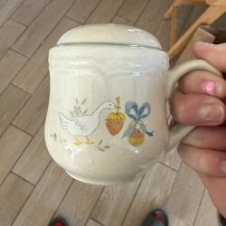 Vintage goose print shaker