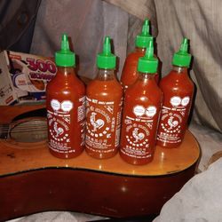 Huy Fung Sriracha Sauce