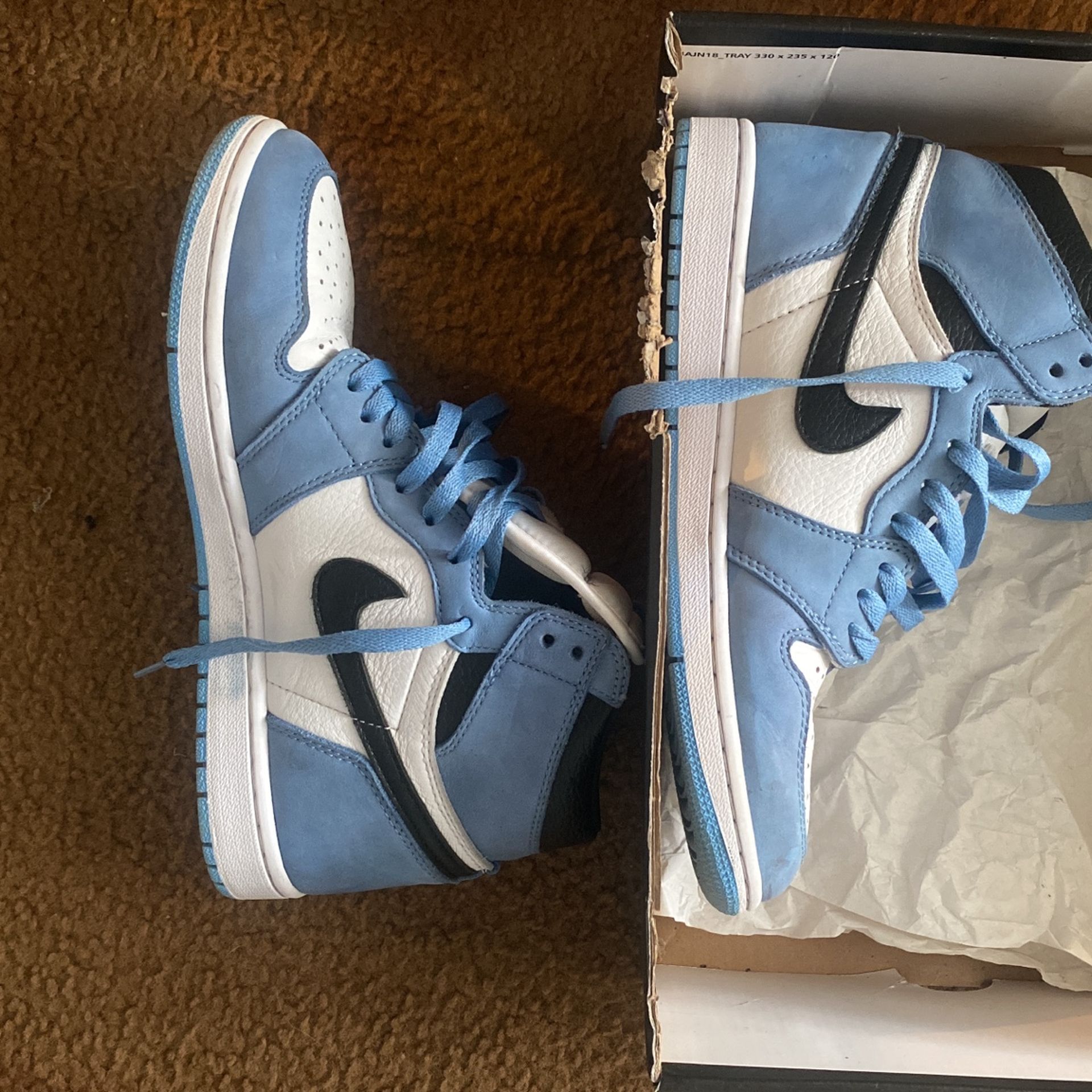 Jordan 1 Unc