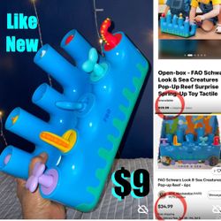 $9 Baby Toy FAO Shwarz look & Sea Creatures Pop-up Reef 🪸 like new