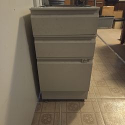 3 drawer under counter file cabinet with key
