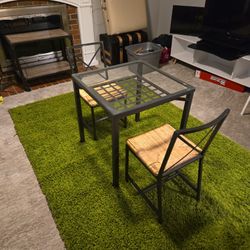 Dinning Table With Chairs 
