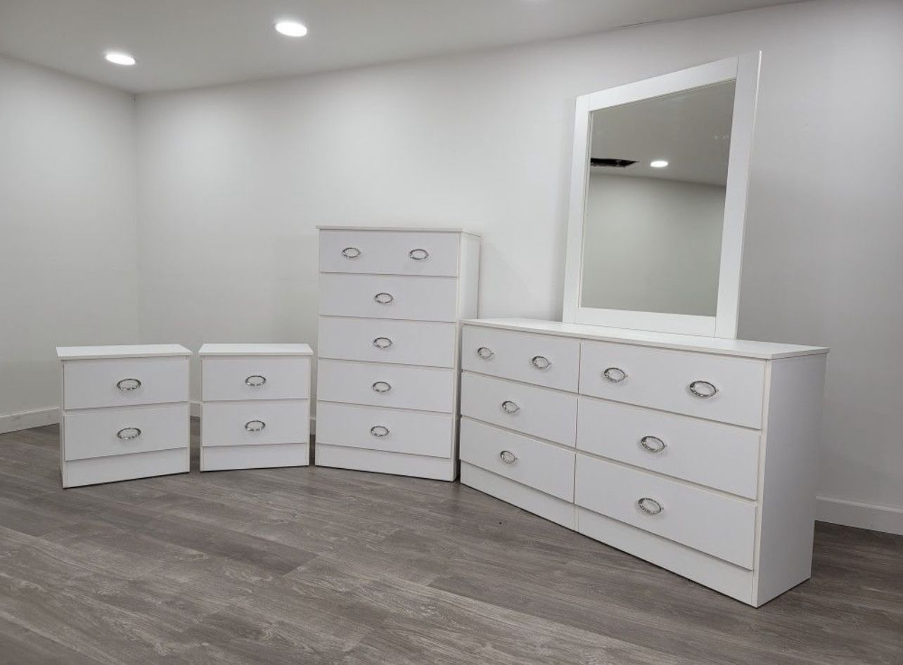 Dresser Whit Mirror, Chest And 2 Nightstands - Cómoda Con Espejo , Gavetero Y 2 Mesitas De Noche