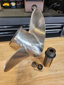 Evinrude Viper prop