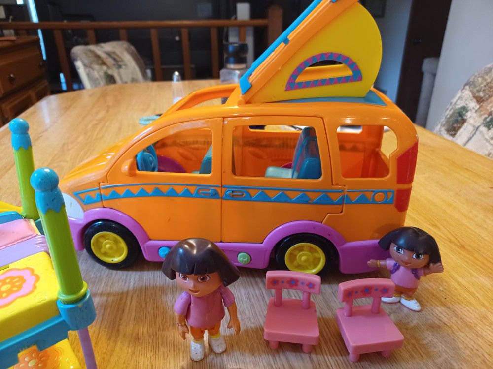 Dora The Explorer Musical Van And Play Set