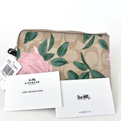 Authentic New Coach Wristlet Wallet With Gift Bag