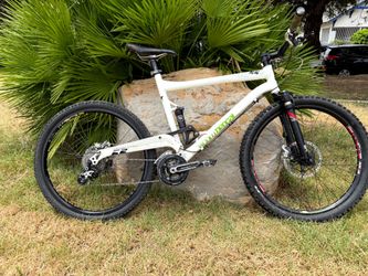 2010 Commencal Meta 5.5 VIP (M)