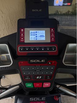 SOLE F63 folding treadmill
