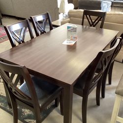 New 7 Pc Dining Set Free Delivery 