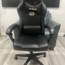 *TAKING BEST OFFER* Gaming Chair