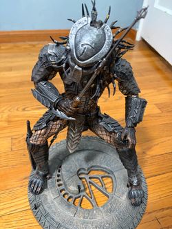 McFarlane AVP Alien vs Predator 12” Figure