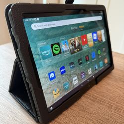 Amazon Fire HD10 + Cover + Charger